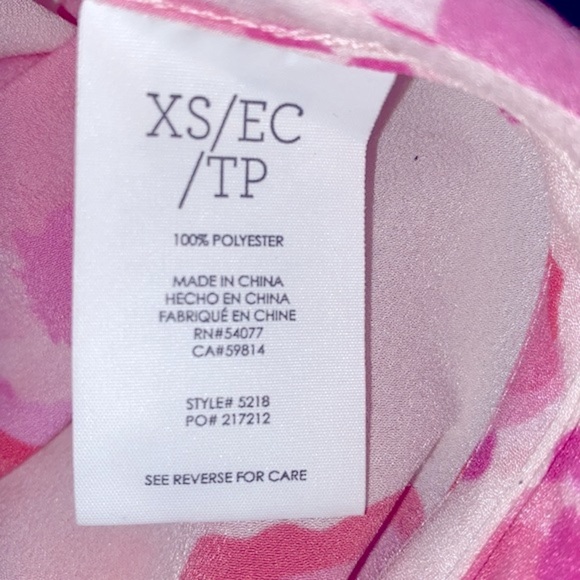 CABI floating poppies print floral top size xsmall - Picture 10 of 11